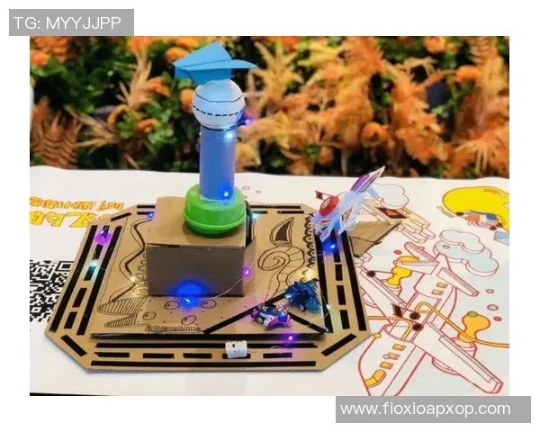 足球明星笔盒男生专用创意设计助力学习与生活的完美搭档